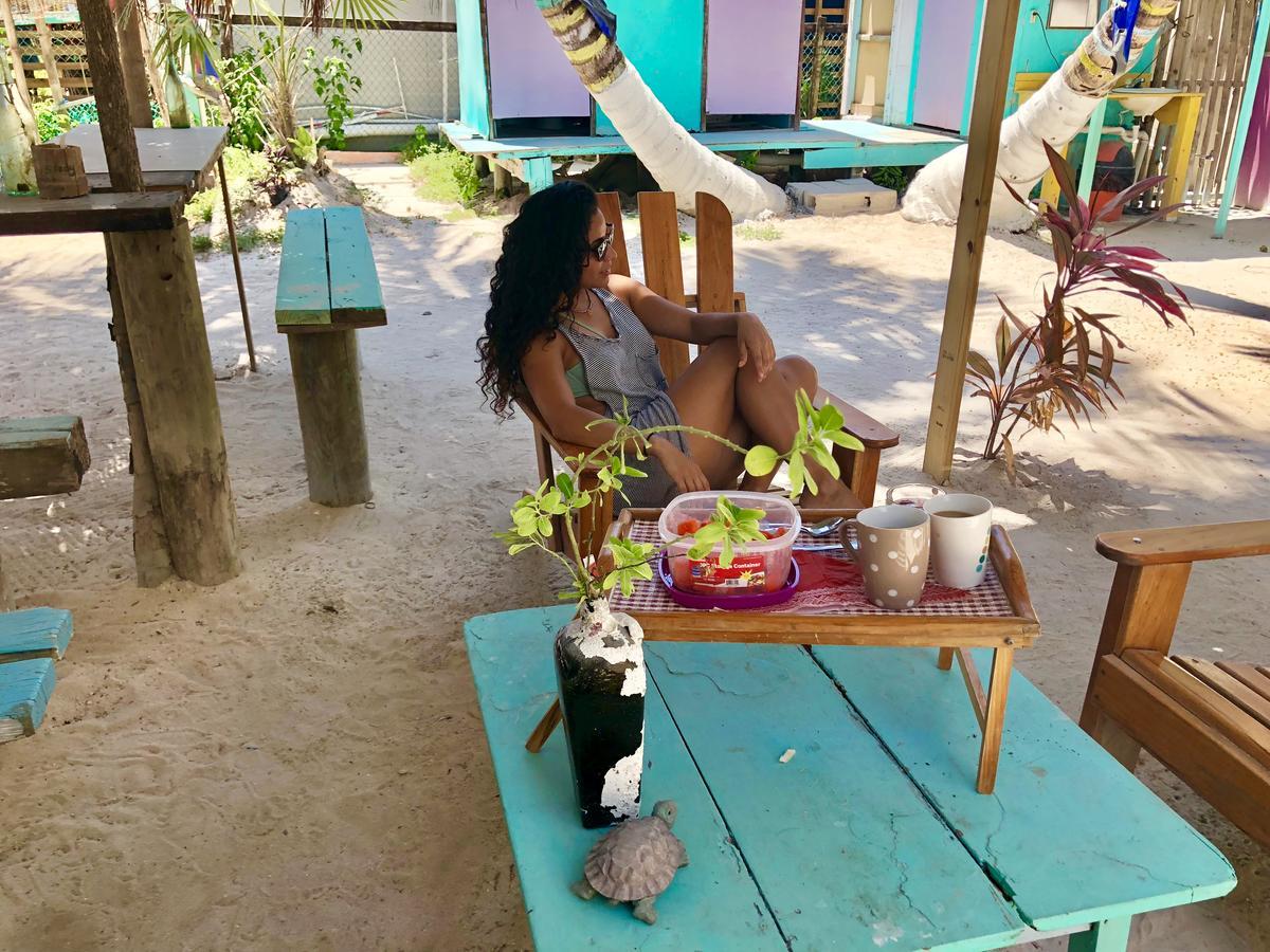 Tropical Oasis Hostel Caye Corker Εξωτερικό φωτογραφία